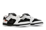 TIGHTBOOTH x Nike Dunk Low SB ‚White‘ FD2629-100