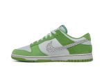 Nike Dunk Low ‘Safari Swoosh-Chlorophyll’ DR0156-300